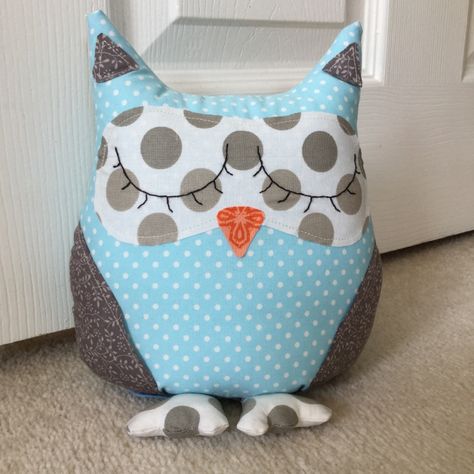 a Box of Buttons – Page 2 – Hannah's Homemades Doorstop Pattern Free, Box Of Buttons, Door Stopper Diy, Diy Doorstop, Owl Doorstop, Doorstop Pattern, Owl Sewing Patterns, Fabric Owl, Fabric Door Stop