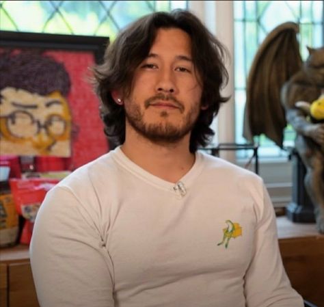 HE'S SO FINE WTF LOOK AT HIM Markiplier Memes, Mark Fischbach, Best Boys, Mark And Ethan, Unus Annus, The Perfect Guy, New Haircuts, Pewdiepie, Markiplier