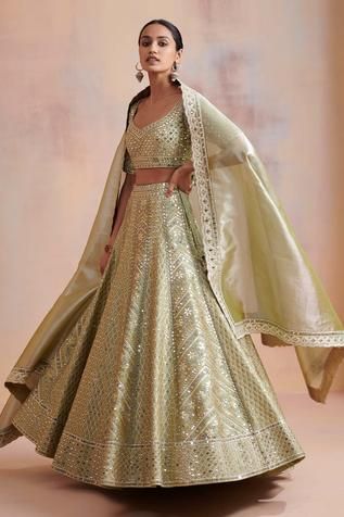 Sage Green Asian Wedding Dress, Modest Blouse Designs For Lehenga, Sage Green Bridal Lehenga, Sage Green Indian Wedding, Lehenga Modest, Sage Green Lengha, Sage Lehenga, Modest Lehenga, Green Mirror Work Lehenga