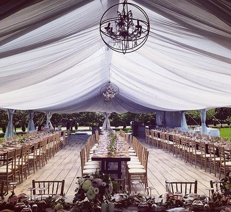 Niagara On The Lake Wedding, Lake Wedding Venues, Live Edge Tables, Niagara On The Lake, Lake Wedding, Banquet Hall, Touch Of Gold, Live Edge, Event Venues