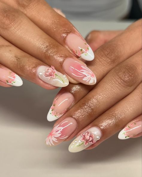 Rose french tips 🌹 ✧ : *✧ :* ✧ *✧: #gelnails #nailinspo #nailinspiration #nailart #naildesigns #nailartinspo #nailsoftheday #gelx #gelxnails #apresgelx #handpaintednails Peony Nails, Neutral Nails Acrylic, Artistic Nails, Pink Gellac, Holiday Prep, Pretty Gel Nails, Rose Nails, Soft Nails, Nail Tattoo