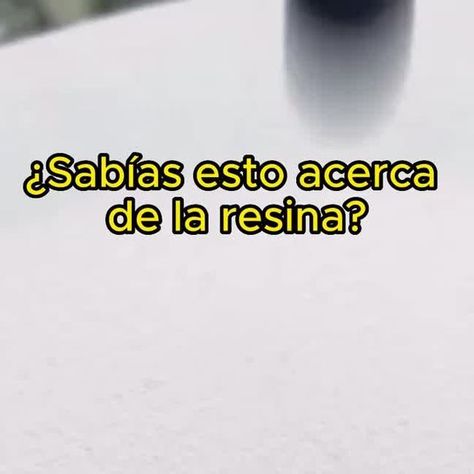 Arte con resina epóxica on Instagram: "Si quieres aprender a aplicar resina epóxica (porcelanato líquido) tenemos el curso más completo para que aprendas a aplicarla. Aprenderás a crear: ✅Mesas de resina epóxica ✅mesas con isla marina ✅mesas con iluminación LED ✅pisos ✅pisos 3d ✅cocinas con resina epóxica Accede ahora mismo y no te pierdas de los beneficios exclusivos que tenemos para ti👇 ⏰https://cursosdesdecasa.digital/arte-de-resinas-epoxicas/" Instagram