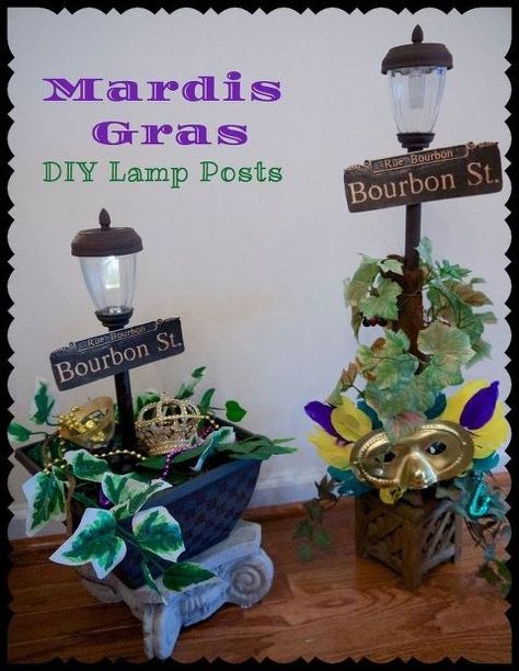 mardis gras diy bourbon street lamp post, crafts, seasonal holiday decor Mardi Gras Baby Shower Ideas, Spirit Stick, Mardi Gras Diy, Street Lamp Post, Mardi Gras Party Decorations, Mardi Gras Wedding, Mardi Gras Centerpieces, Mardi Gras Crafts, Mardi Gra