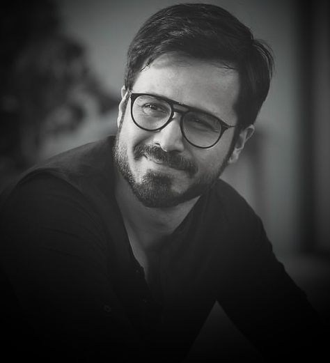 Emran Hashmi Wallpaper, Imran Hashmi, My Love Lyrics, Emraan Hashmi, Profile Picture Images, Indian Men, Crush Pics, Thriller Film, Indian Man