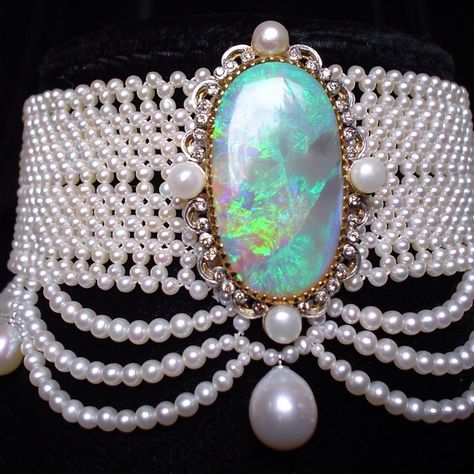 large vintage Opal with woven seed pearl choker ✿ڿڰۣ(♥ -NYrockphotogirl ♥ 2014 Pet Things, Pearl And Lace, Seed Pearl, Pearl Choker, Gems Jewelry, Opal Jewelry, Tahiti, Dog Clothes, Pearl Jewelry