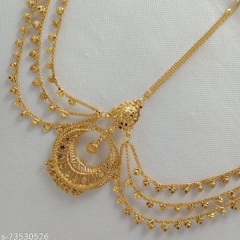 Tikli Jewelry Gold, Gold Mangtika Indian Jewelry, Maangtika Designs In Gold, Bengali Bridal Jewellery Gold, Mangtikka Designs Gold, Mangtika Gold, Mangtika Jewellery Gold, Gold Matha Patti, Gold Mangtika