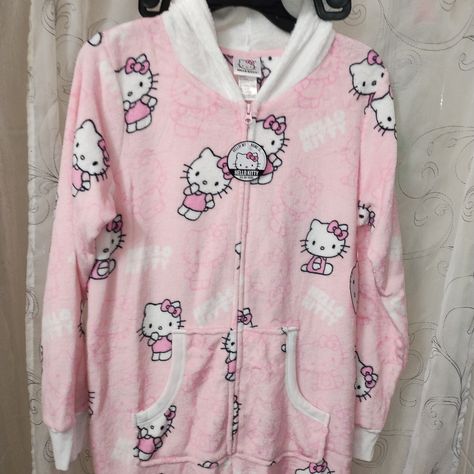 Hello Kitty Sleepwear Suit -Brand New -Size:Small -Super Soft- Polyester -Comes With Hoodie Get Ready For Winter Hello Kitty Onesie, Hello Kitty Hoodie, Kitty Clothes, Hello Kitty Pink, First Day Of School Outfit, Sleep Wear, School Outfit, Get Ready, Pink White