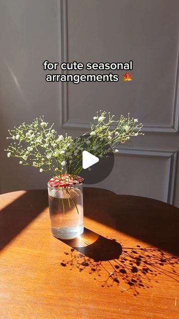 St’Valent | Glass Artist on Instagram: "🍁 If you also have a small hoard of finished jam and spice jars, here’s a quick DIY idea to turn them into vases! 🤗🫙 These air dry clay flower frog lids help you center your flower arrangements and make them look fuller 💐🧡 They are so easy to make with a little bit of leftover clay, plus you can really have fun customizing the design 🎨 We painted this one with a classic gingham pattern, but one painted like blue ceramic would be soooo cute 👀✨ Do you guys use flower frogs? Let me know! 

#diy #diycrafts #diyhomedecor #diyprojects #craft #craftideas #craftastherapy #claycharms #airdryclay #airdryclaydiy #falldiyideas #flowerfrog #diyflowerfrog" Clay Flower Frog, Paint A Flower, Flower Frogs, Quick Diy, Clay Flower, Gingham Pattern, Flower Frog, Fall Diy, Clay Charms