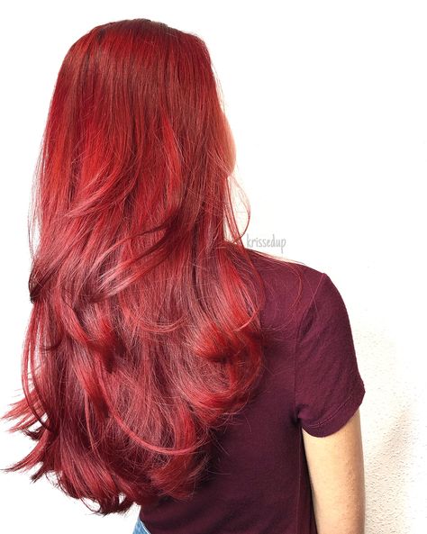 A deep, almost-burgundy shade of red is trending on colorists' and salons' Instagram pages, and it's called red velvet after the color of the cake of the same name. Intense Red Hair Color, Blood Red Hair Color, Red Dark Hair, Ruby Red Hair Color, Red Velvet Hair Color, Red Velvet Hair, Dark Red Hair Color, Black Red Hair, Wine Hair