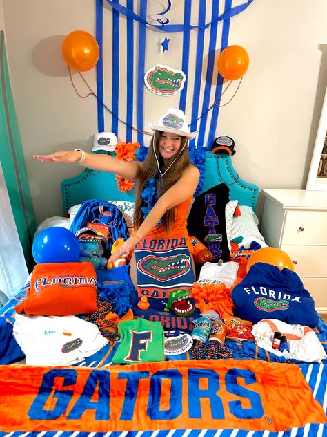 Blue and orange gator bed party decision day Uf Bed Party, University Of Florida Aesthetic, College Plan, Decision Day, Bed Party, Uf Gators, College Bedding, Colleges In Florida, Gators Football