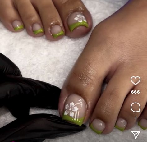 Nail Ideas Feet Summer, Flower Toes Designs, Purple Toe Nails Ideas, Green Toes Designs, Toes Nail Designs, Green Toenail Designs, Green French Pedicure, Pedicure With Design, Green Toe Nails Ideas