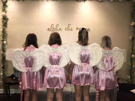 Victoria Secret Big Little Reveal, Vs Angel Costume Halloween, Vs Angel Costume, Victoria Secret Angel Costumes, Big Little Sorority Shirts, Victoria Secret Angel, Hot Halloween Outfits, Pretty Halloween Costumes, Sorority Big Little