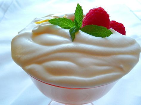 After a nice dinner in an Italian restaurant, my mom, daughter And I shared a fabulous dessert - the sweet cream was rich and berries were layered inside. I went on a mission to re-create the dessert and came up with this recipe. The cream is soft - not stiff or firm, like whipped cream. You can use your favorite fresh fruit or coulis. Layer it in a clear glass goblet or parfait dish; about 2 cups of berries or fruit coulis will be right. Chocolate Roulade Recipe, Marscapone Cream, Mascarpone Cream Recipe, Desserts Italian, Fruit Coulis, Dessert Mascarpone, Roulade Recipe, Mousse Au Chocolat Torte, Mascarpone Dessert