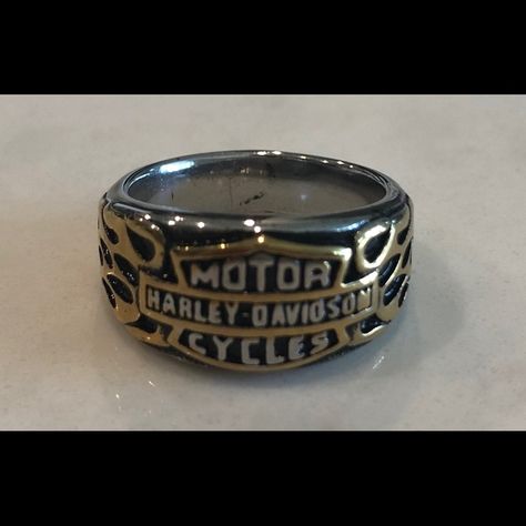 Harley Davidson Rings, Mod Jewelry, Harley Davidson Accessories, Mens Stainless Steel Rings, New Harley Davidson, Motor Harley Davidson Cycles, Stainless Steel Ring, Mens Ring, Ring Color