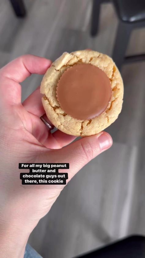 These Reese’s Peanut Butter Cup Cookies are soft + chewy and full of peanut butter flavor! Recipe link in comments! Cooking with Karli #peanut #peanutbutter #peanutbuttercookies #peanutbuttercups #easter #eastertreat #EasterSunday #easterbaking #bakingrecipe | Cooking with Karli | Cooking With Karli, Cup Cookies, Peanut Butter Cup Cookies, Easter Baking, Peanut Butter Cup, Easter Treats, Easter Sunday, Peanut Butter Cookies, Peanut Butter Cups