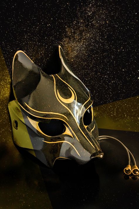 Golden Dust Kitsune mask. #kitsune #kitsunemask #foxmask #japanesemask Avian Character, Japanese Fox Mask, Japanese Fox, Mask Aesthetic, Kitsune Mask, Japanese Mask, Fox Mask, Romantic Adventures, Japanese Folklore