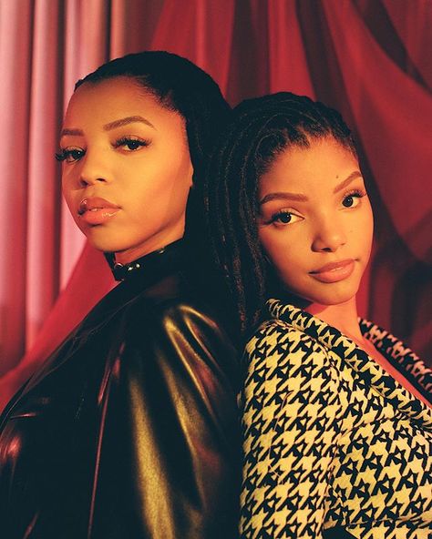 Chloe and Halle  #fashion #music #womensfashion #blackgirlmagic #blackgirlsrock Chole And Halle, Chloe Halle, Chloe And Halle, Chloe Bailey, Chloe X Halle, Sisters Photoshoot, African American Culture, Halle Bailey, Black Hollywood