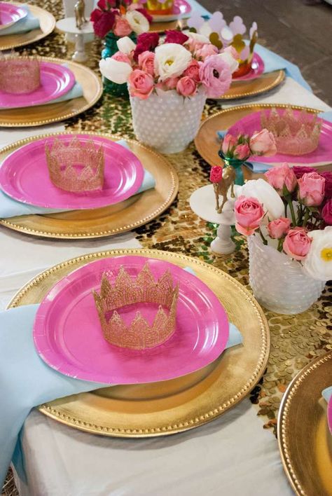 Princess Aurora Party, Sleeping Beauty Birthday Party, Beauty Party Ideas, Pink And Gold Decorations, Sleeping Beauty Party, Baby Shower Princess Theme, Disney Princess Birthday Party, Princess Theme Birthday, Pony Birthday Party