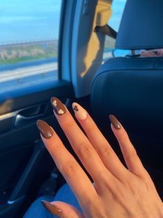 Brown Almond Nails With Heart, Brown Heart Nail Designs, Brown Nails Aesthetic Almond, Long Nails Almond Design, Fall Almond Nails Ideas Brown, Brown Gel Nails Short, Brown Nails With Heart, Brown Almond Acrylic Nails, Short Brown Nails Ideas