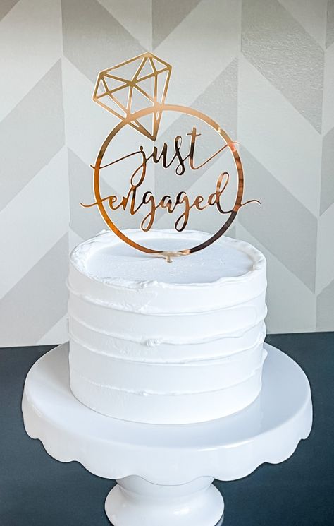 "Comes in Gold mirror acrylic, rose gold mirror acrylic or silver mirror acrylic. If you would like a different color please message me. Our cake toppers make the perfect keepsake to put on top of a cake. The cake toppers measure 6\" wide and height with the pick is about 8.5\" tall. Shown on a 6\" cake round." Engagement Toppers For Cake, Kourtney Wedding, Engagement Cake Ideas, Acrylic Wedding Cake Topper, Elegant Wedding Cake Toppers, Engagement Party Cake, Engagement Party Planning, Surprise Engagement Party, Friends Dinner