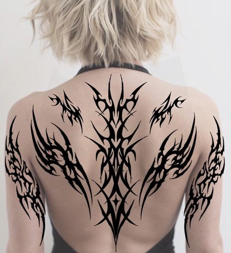 Neo Tribalism Tattoo Back, Neo Gothic Tattoo, Gothic Spine Tattoo, Gothic Arm Tattoo, Neo Tribalism Tattoo, Back Tattoos Spine, Thorn Tattoo, Metal Tattoo, Cute Goth