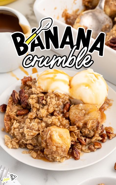 Banana Crumble Recipe, Banana Crisp, Banana Crumble, Brown Sugar Sauce, Gram Crackers, Spaceships And Laser Beams, Overripe Bananas, Crumble Recipe, Crumble Topping