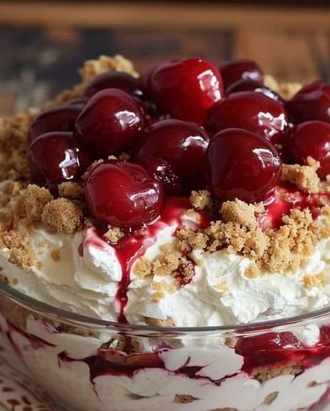 Cherry Cheesecake Fluff, Cherry Fluff, Cheesecake Fluff, Cheesecake Fruit Salad, No Bake Cherry Cheesecake, Fluff Recipe, Fluff Desserts, Raspberry Cream, Cherry Desserts