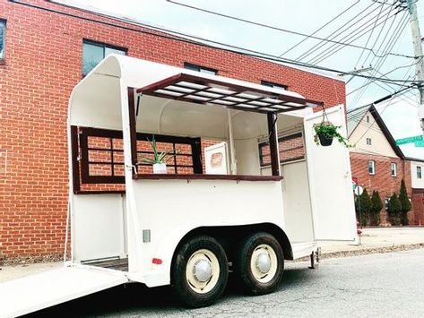 Retro Coffee Trailer, Horse Trailer Concession Stand, Horse Trailer Coffee Shop, Horse Trailer Bar Interior, Beverage Trailer, Horse Trailer Mobile Bar, Trailer Mobile Bar, Horse Trailer Bar, Horse Float