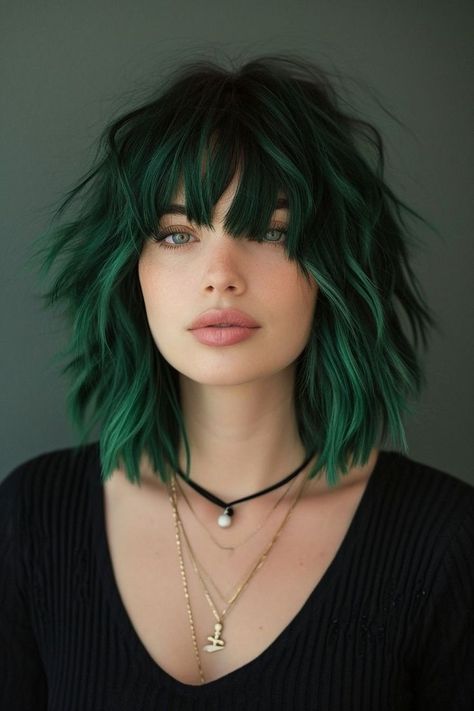 Outfit Emo, Dark Green Hair, 2024 Hairstyles, Lob Styling, Rambut Brunette, Portrait References, Fairy Hair, Lob Hairstyle, Bangs Short