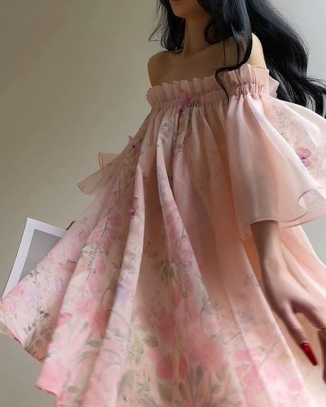 Pink Dresses Aesthetic, Hyperfeminine Aesthetic, Feminine Sensual, Magnolia Dress, Pink Dresses, Fairy Dress, Measurement Chart, Dress Suits, Large Flowers