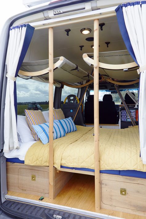 4 Bed Campervan, Campervan For 4, Campervan Bed Ideas, Cosy Open Plan, Camper Van Bed Ideas, Van Camping Ideas, Campervan Interior Ideas, Campervan Bed, Quirky Campers