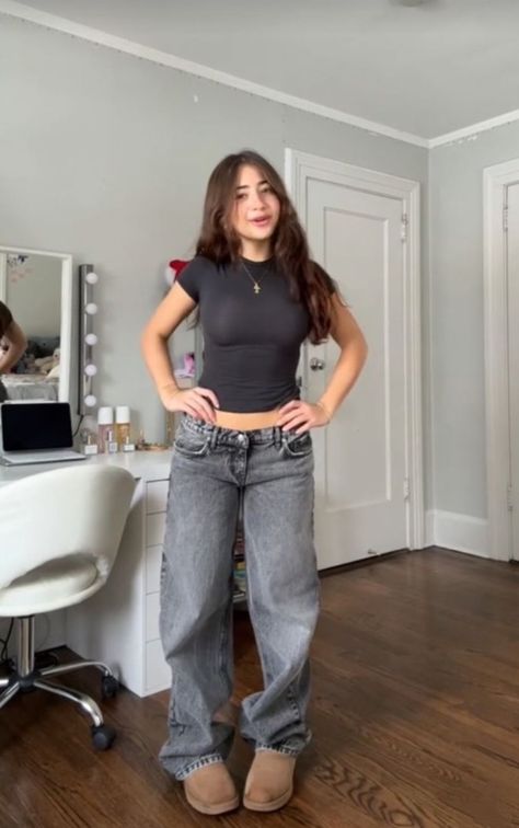 Demetra Dias tiktok ❤️ Dementra Style, Demetra Outfit Ideas, Demetra Dias Aesthetic, Demetra Dias Outfits School, Outfit Inspo Demetra, Outfit Ideas Demetra, Demetra Summer Outfits, Outfits Demetra, Demetria Dias Outfits