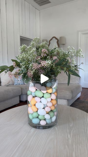 Ashley Savage | Home Decor on Instagram: "🤍Easter Egg Vase Arrangement🤍 Comment SHOP and I will send you the details to my Easter arrangement. This DIY was so simple and easy! I used two boxes of eggs for this one! • • #easterideas #eastereggs #easterdecor #floralarrangement #springdecor #easterdiy #eastercrafts #homeideas #ltkseasonal #ltkhome #seasonaldecor" Easter Vase, Easter Arrangement, Vase Display, Good Neighbor, Easter Centerpieces, Vase Arrangements, Cute Easter, Be Great, Easter Party