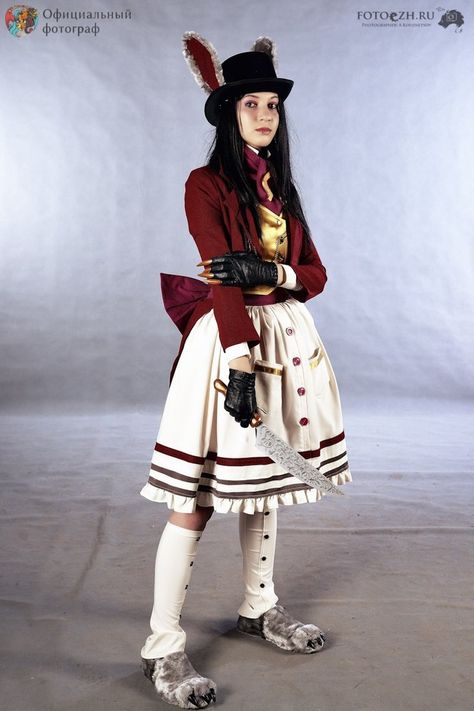 Alice: Madness Returns by lavikitsune March Hare Costume, White Rabbit Costumes, Alice Rabbit, Wonderland Rabbit, White Rabbit Alice In Wonderland, Dark Alice In Wonderland, Game Photo, Alice Costume, Alice Cosplay