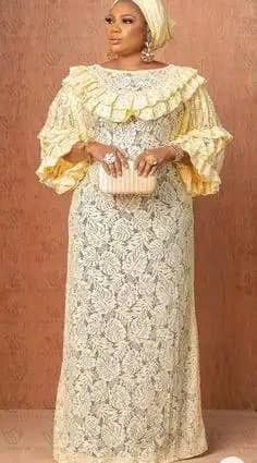 Lace Bubu, Bubu Kaftan Styles, Kaftan Styles For Ladies, African Wear For Ladies, Kaftan Styles, African Lace Styles, African Fabric Dress, Long African Dresses, Lace Gown Styles