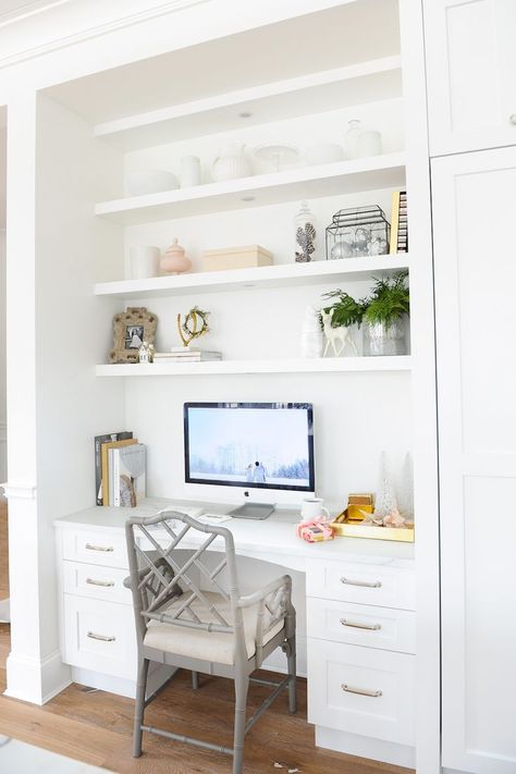 White office workspace in kitchen. White built in desk with shelves. #officeinspiration #interiordesign Home decor, office decor, office decor inspiration, office ideas, office decor ideas, home office decor, home office decor inspiration, home office ideas, home office decor ideas Cloffice Ideas, Grey Floating Shelves, Closet Desk, Desk Nook, Home Office Closet, Floating Shelves Living Room, Kitchen Desks, Closet Office, Office Nook