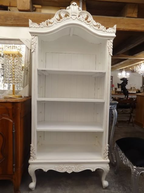 Antique Bookshelf, Storage Furniture Design, Pretty Furniture, Cute Furniture, White Bookcase, Girly Room, Room Goals, Cute Bedroom Decor, Pretty Room