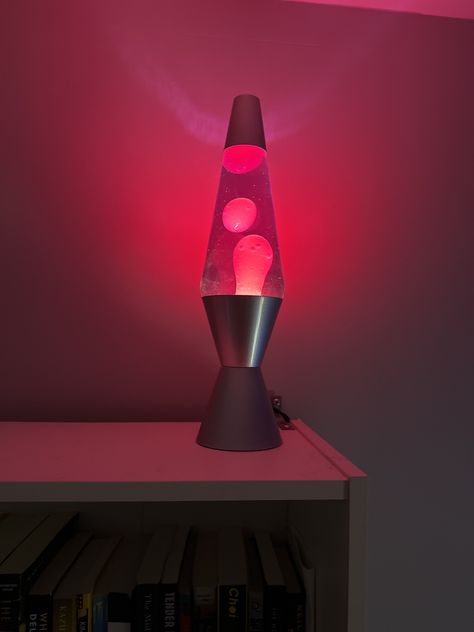 Pink lava lamp Lava Lamp Bedroom Aesthetic, Lava Lamp Photography, Lava Lamp Room Aesthetic, Lava Lamp Aesthetic, Pink Lava Lamp, Mini Lava Lamp, Aesthetic Lighting, Pink Cosmos, Lava Lamps