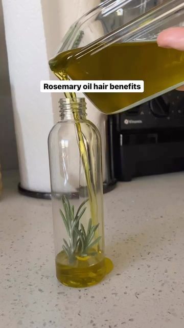 Rosemary Oil Aesthetic, Hair Oil Benefits, Rosemary Hair Oil, Rosemary Hair, Rosemary Oil For Hair, Gradient Hair, Rosemary Oil, Under Eye Bags, Oil Benefits