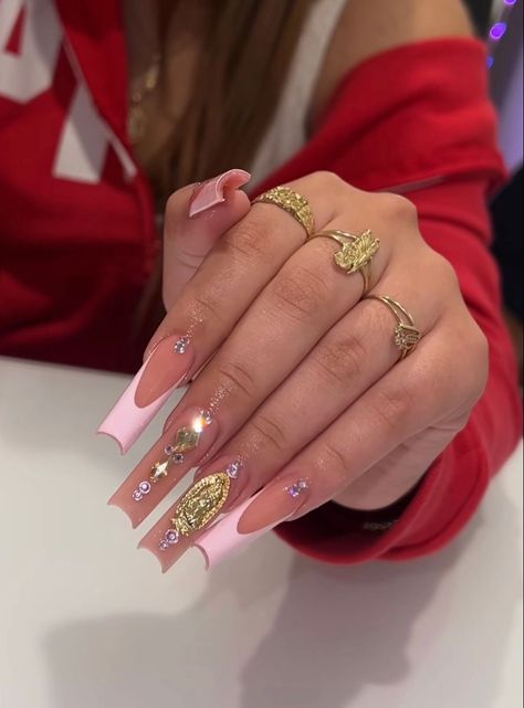 Acrylic Nails Virgencita, Pink Virgin Mary Nails, Short Virgencita Nails, La Virgen Nails, Pink San Judas Nails, Nails Guadalupe, Pink Virgencita Nails, Virgencita Nails Short, Acrylic Nails Mexican