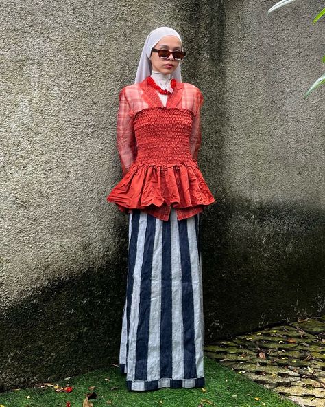 hope you have a wonderful Monday ❤️❤️❤️ outfit deetz: sheer red jacket —— thrifted denim maxi skirt —— @heidysthriftedfinds skirt as tube top —— @b.bybien shoes —— @berlynnshoes . . . . . . . outfit rotation. outfit repeater. layering style. modest fashion. semi maximalist. multiway fashion. casual look. vintage clothing. secondhand fashion. outfit inspo. style inspiration. monochrome fits. thrifting fashion. thrifted finds. red outfit. Outfit Rotation, Thrifted Denim, Wonderful Monday, Outfit Repeater, Monday Outfit, Tube Top Outfits, Red Denim Jacket, Layering Style, Art Outfits