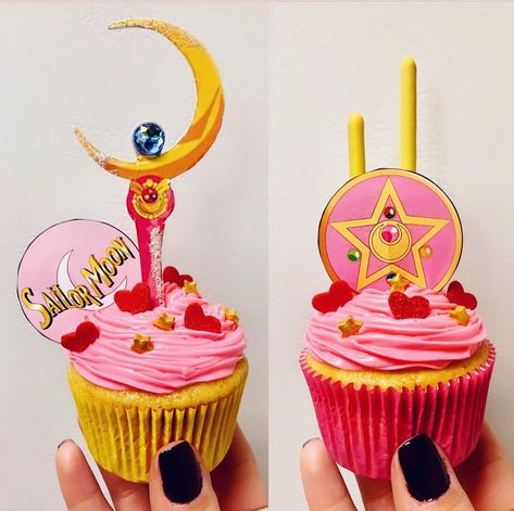 Sailor Moon Cupcakes, Moon Party Ideas, Sailor Moon Cakes, Sailor Moon Party, Sailor Moon Birthday, Kawaii Desserts, Anime Birthday, Saylor Moon, Moon Birthday