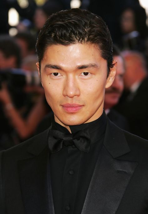 Rick Yune Benicio Del Toro Young, Rainbow Python, Rick Yune, Python Jacket, As Aesthetic, Faded Hair, Asian Celebrities, Jon Bon Jovi, Attractive Guys