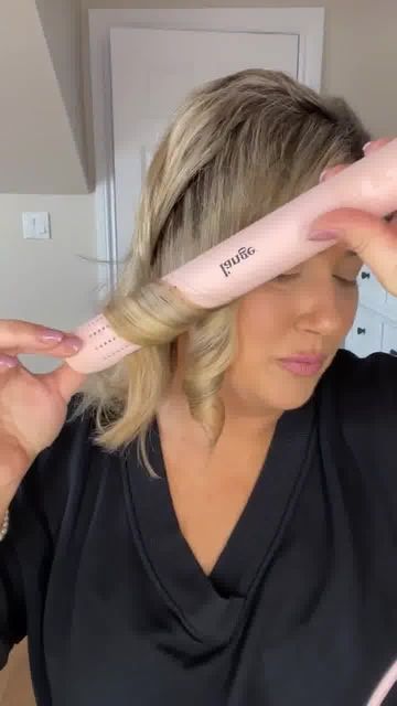 ✨Ottawa Glam Girl✨ on Instagram: "Try my FAV tool for Quick & Fabulous Curls! 🙌🏼😍 Le Duo delivers!⚡️Quick heat up, Easy Stylin’ 🎉 Titanium plates and 360 degrees of airflow make the perfect style easy AND long-lasting! Try it at home and see why it's a bestseller ❤️" Lange Hair Tools Le Duo Tutorial, Lange Duo Tutorial, Lange Le Duo Beach Waves, Le Duo Lange Tutorial, Lange Hair Tools Tutorial, Lange Le Duo How To Use, Curling Iron Tutorial, L'ange Hair, Curls For Long Hair