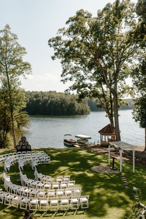 Fall Wedding At The Beach, Colorful Lake Wedding, Backyard Wedding On The Water, Wedding On A Lake Ideas, Lakeside Wedding Venues, Lakeside Wedding Aesthetic, Outdoor Lake Wedding Ceremony, Outdoor River Wedding, Wedding By A Lake