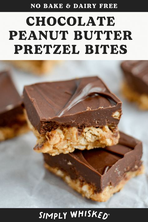 These no bake chocolate peanut butter pretzel bites are a quick and easy, decadent treat (and they can easily be made dairy free). Cut them into small bites for a party or larger pieces for a full-sized treat. Pretzel Chocolate Bites, Peanut Butter Pretzel Bites, Banana Snack Cake, Dairy Free Recipes Dessert, Dairy Free Treats, Dairy Free Snacks, Peanut Butter Pretzel, Chocolate Pretzels, Dairy Free Dessert