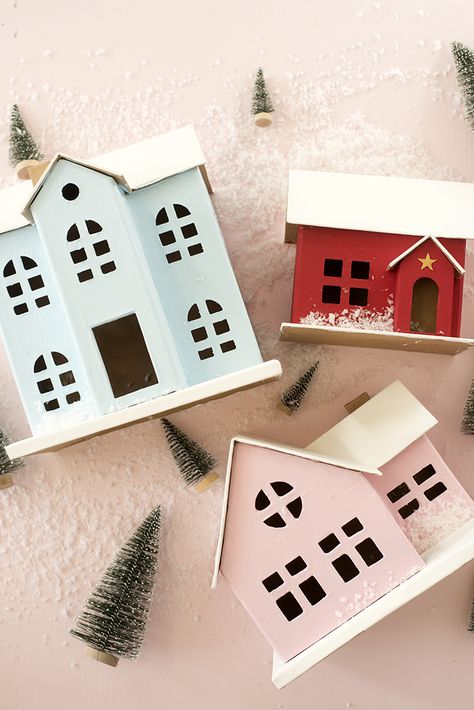 Make this DIY Christmas Village #DIY #printables #freeprintables #holiday Christmas Village Diy, Diy Christmas Decorations For Home, Diy Christmas Village, Wooden Christmas Decorations, Christmas Village Houses, Zucca Halloween, Christmas Villages, Small Houses, Paper Houses