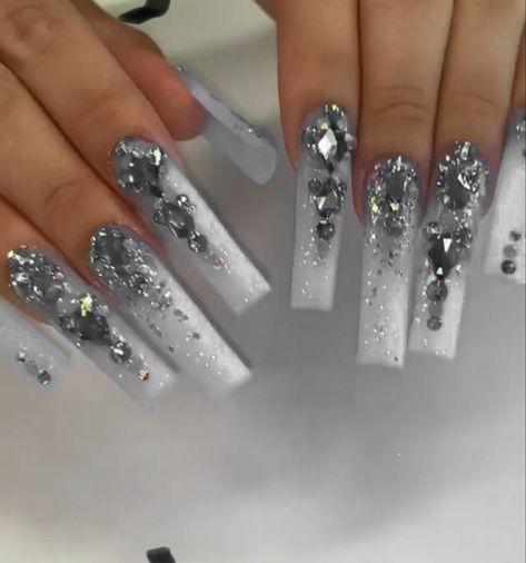 Gray Rhinestone Nails, Long White And Silver Nails, New Years Nails With Rhinestones, Grey Acrylic Nails With Rhinestones, Gray Bling Nails, Long Silver Nails Acrylic, White N Silver Nails, White And Black Glitter Nails, Black White And Silver Acrylic Nails