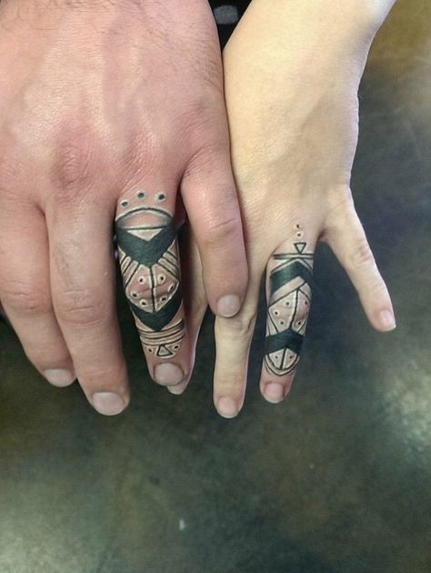 Indigenous Finger Tattoos, Tattoo On Finger For Women Wedding Ring, Finger Adornment Tattoo, Womens Wedding Ring Finger Tattoo, Tatooed Ring Finger, Finger Rose Tattoo, Wedding Ring Finger Tattoos, Ring Finger Tattoo, Weding Rings