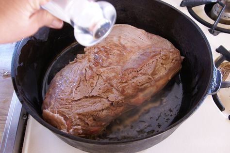 Beer Braised Beef Shoulder, Salt & pepper meat - sear all sides in a dutch oven on the stovetop, deglaze with can of beer, cover and put in 300F oven  for 2+ hours. Shoulder Steak Recipes, Pork Loin Oven, Beef Shoulder Roast, Beef Shoulder, Shoulder Roast, Dutch Oven Cooking, Round Roast, Roast Beef Recipes, How To Cook Beef